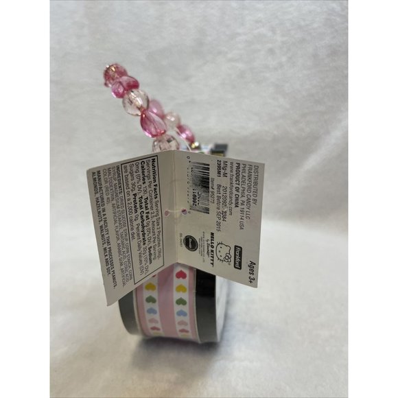 Hello Kitty Tin Box Filled with Hello Kitty Candy Bracelets NOT FOR CONSUMPTION - Picture 6 of 6